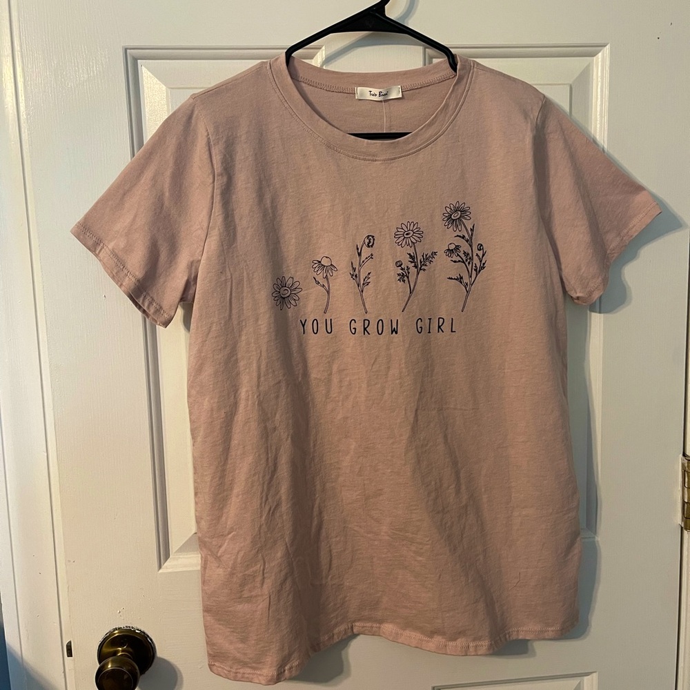 Tres Bien “You Grow Girl” Tee NWT